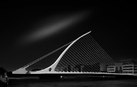 Harp bridge