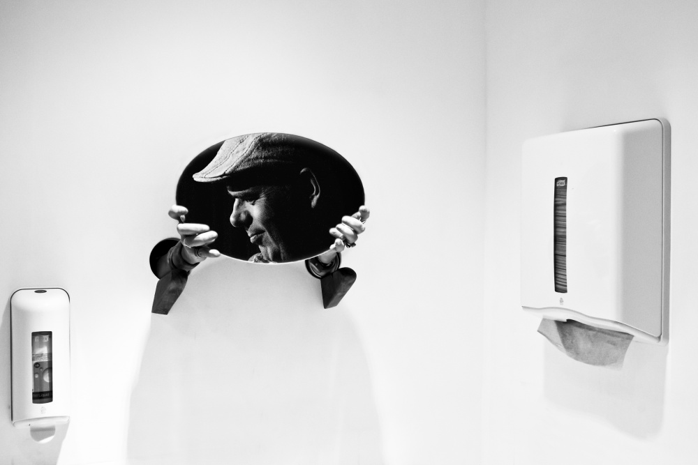 Living mirror von Greetje Van Son