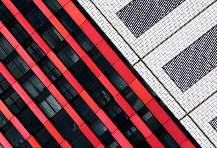 Red diagonals. von Greetje Van Son