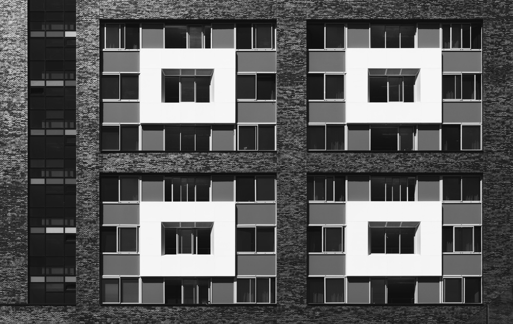 Between bricks von Greetje Van Son