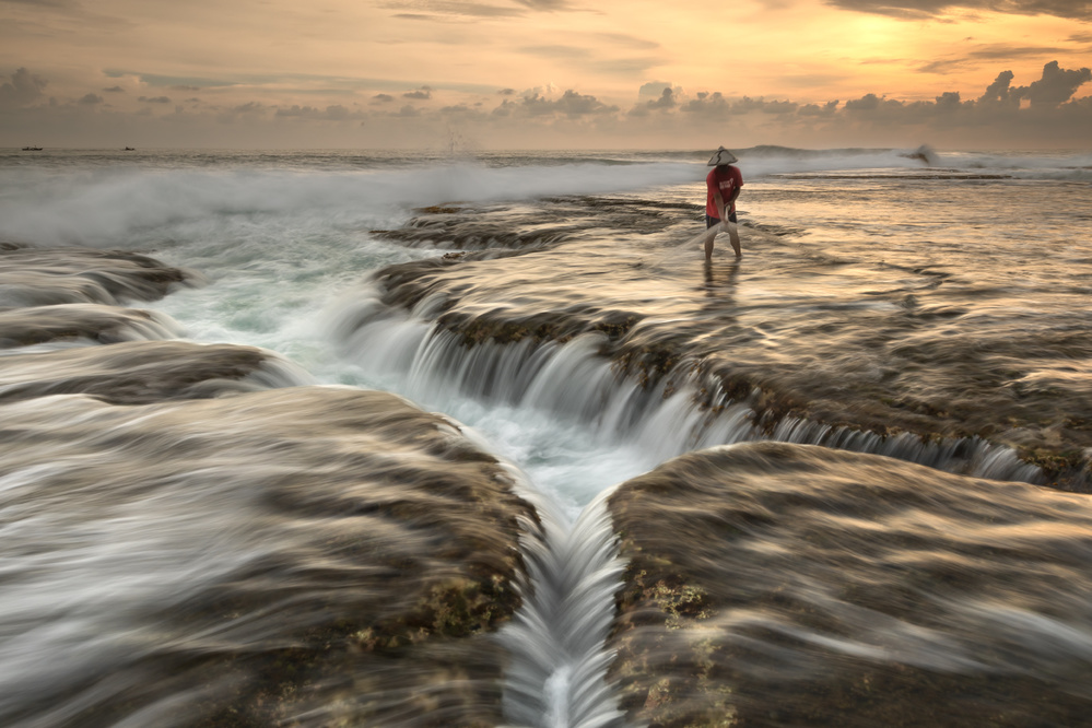 Keep strong von Gunarto Song