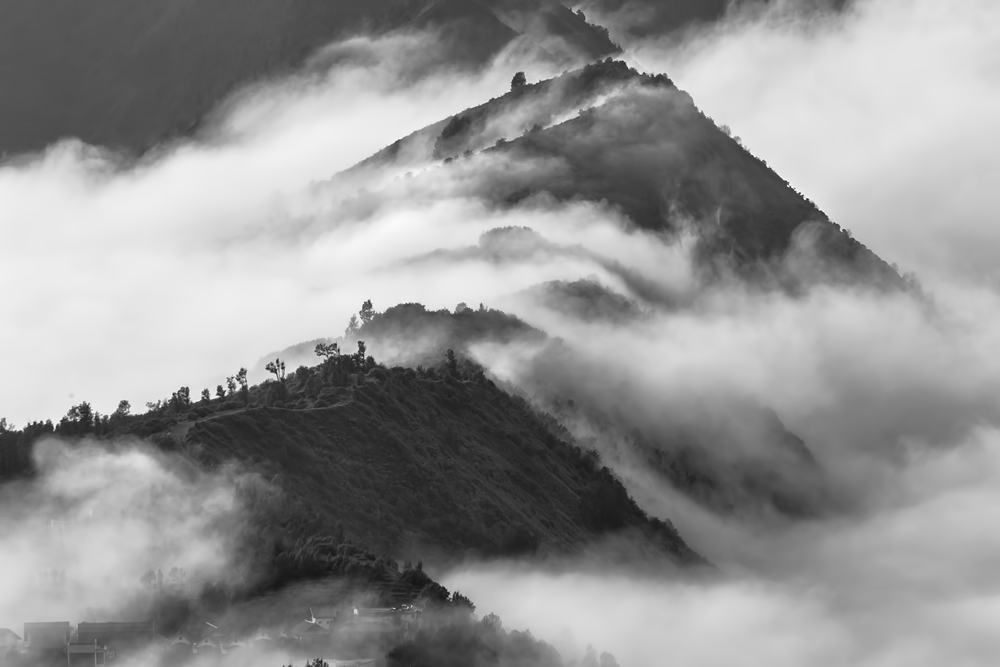 When the fog is going down von Gunarto Song