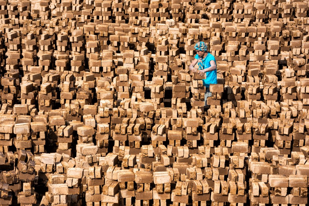 brick man von Hamid Jamshidian