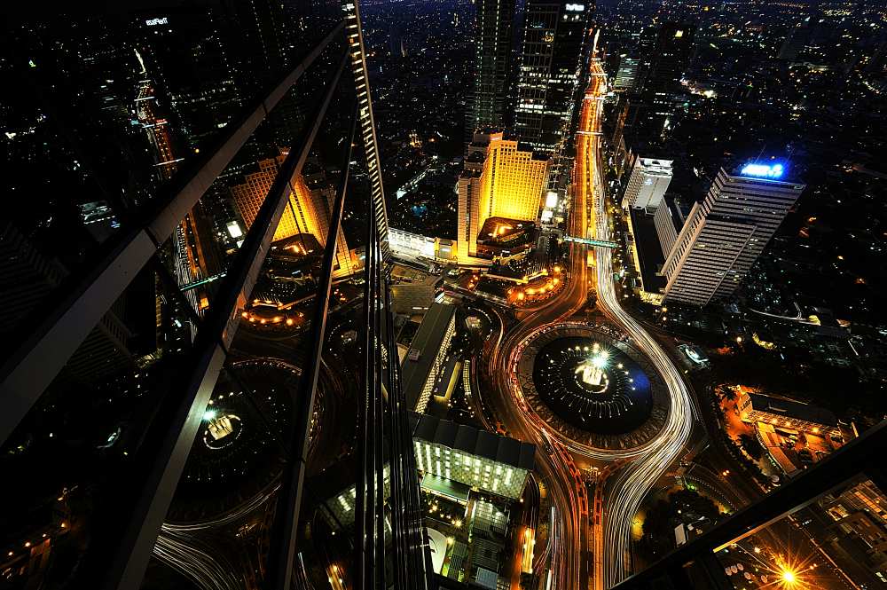 Heart of the city von hardibudi