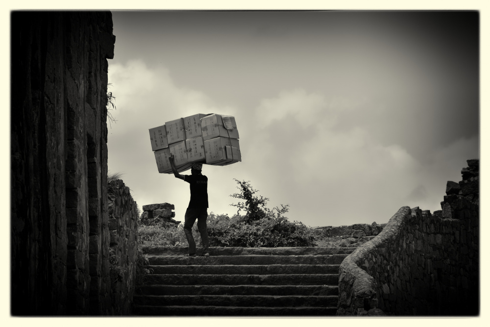 Steps &amp; Packs von Hemanta Swain