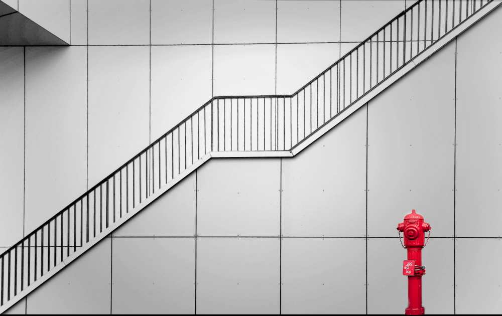 Fire escape and tap. von Henk Van Maastricht