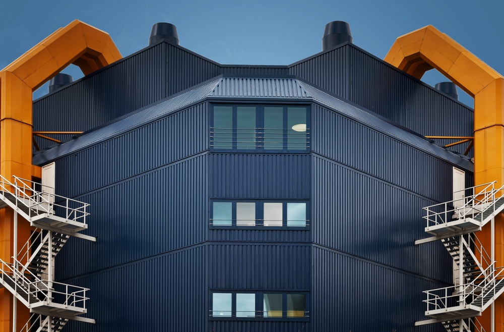 In a pincer von Henk Van Maastricht