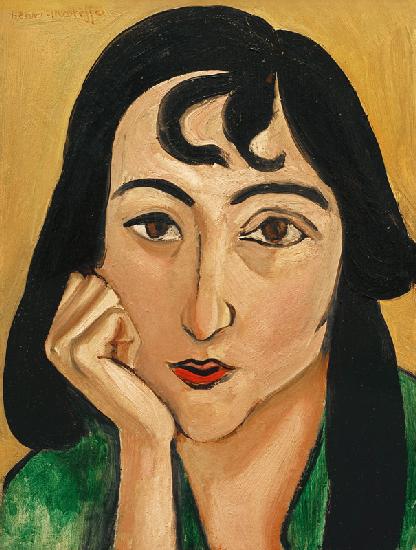 Lorette with two curls