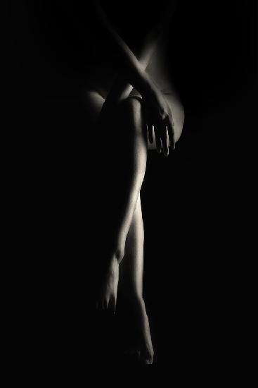 Bodyscape: Crossed Legs