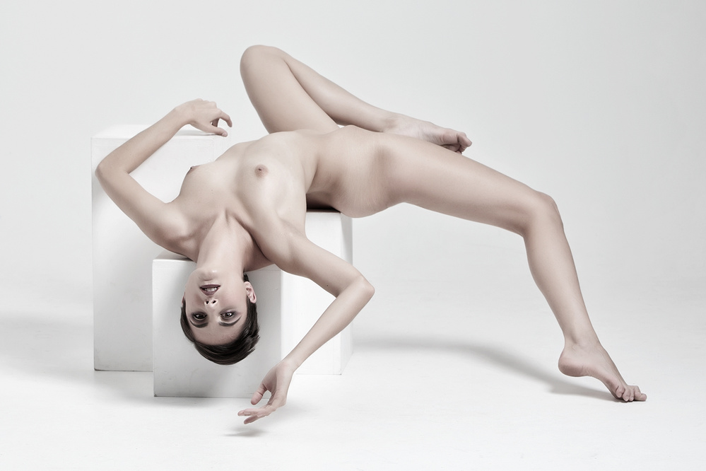 Free Falling von Hugh Wilkinson