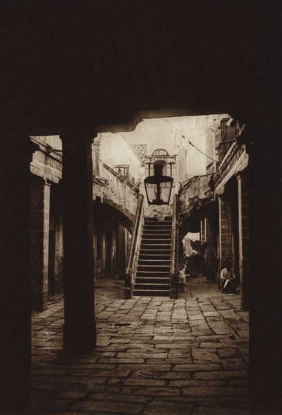 Mexico: Casa caracteristica en la parte antigua de la capital von Hugo Brehme