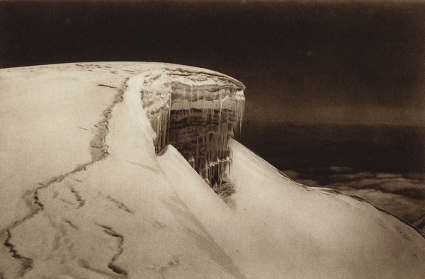 Mexico: Tempanos de hielo en la cumbre del Iztaccihuatl von Hugo Brehme