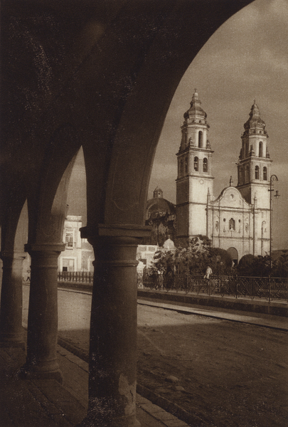 Mexico: Catedral de Campeche von Hugo Brehme