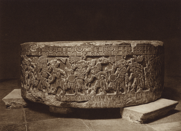 Mexico: Altar de sacrificio del Rey Tizoc, Museo nacional von Hugo Brehme