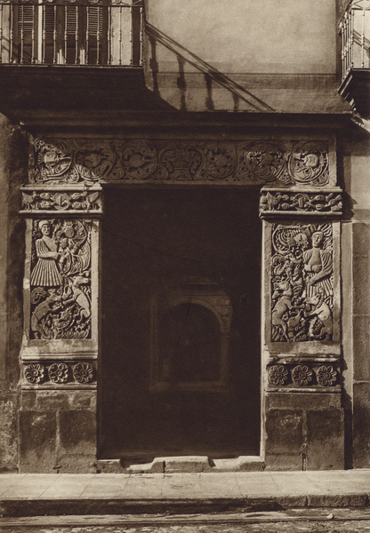 Mexico: Puebla, Casa en la Avenida 3 Oriente no 1 von Hugo Brehme