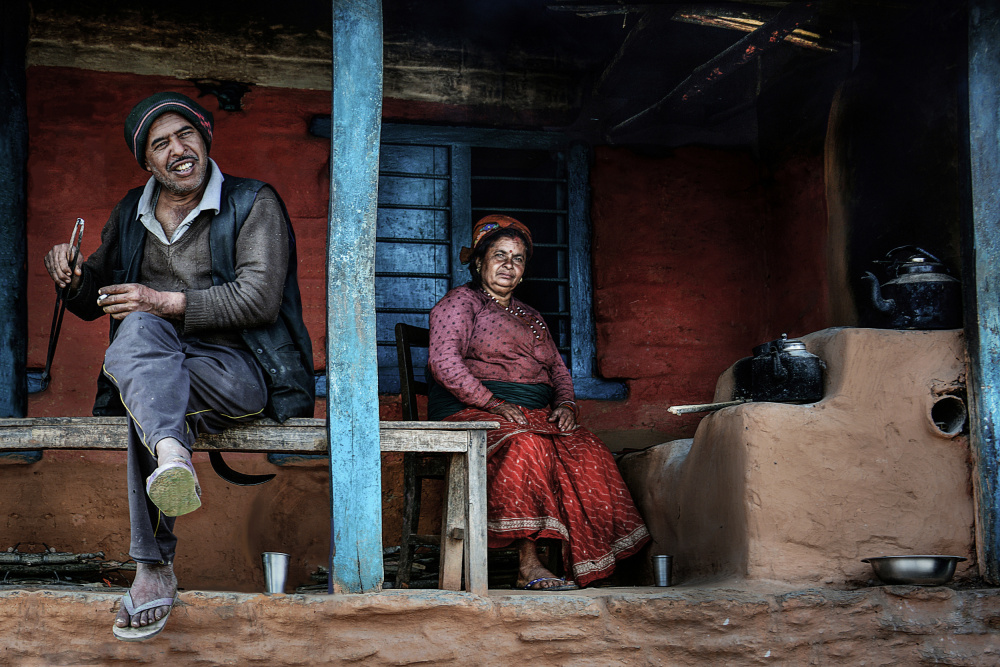 A good cigarette after coffee von Irene Perovich