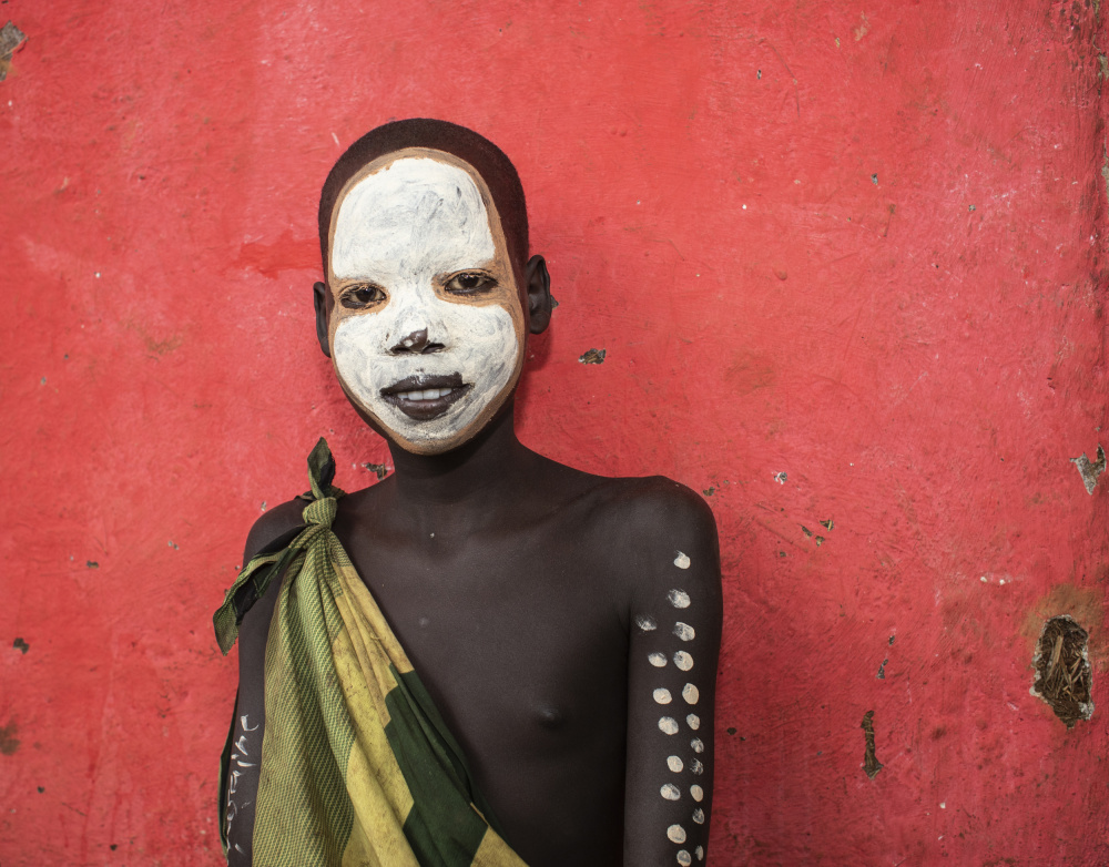 Young Surmi girl von Iris Wiener