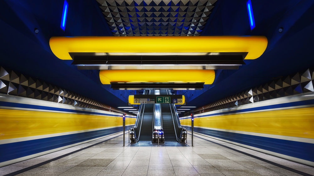 Diamond underground von Iván Ferrero