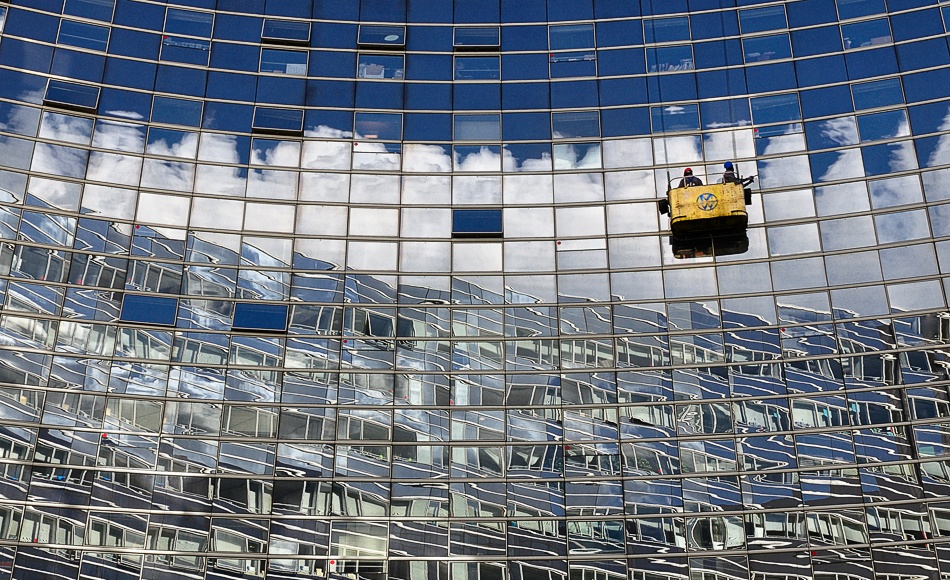 Cloud cleaners von Izidor Gasperlin