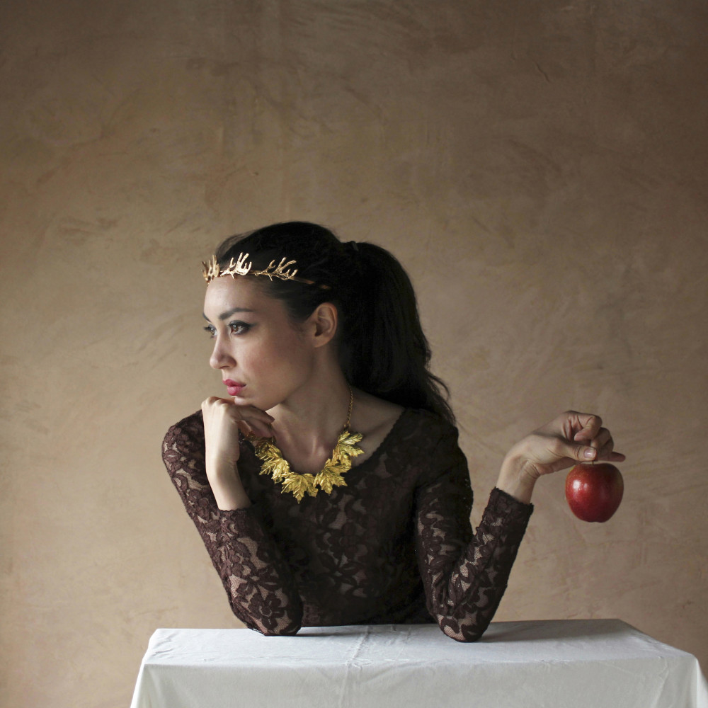 Regal von Jake Istvan