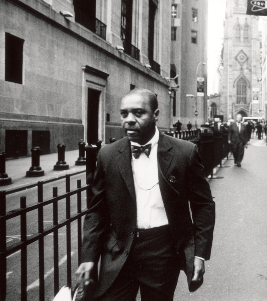 Wall St. Man, NY von James Galloway