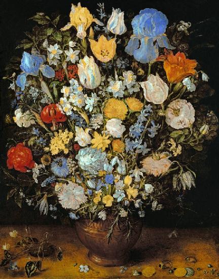 Blumenstrauß in Tonvase