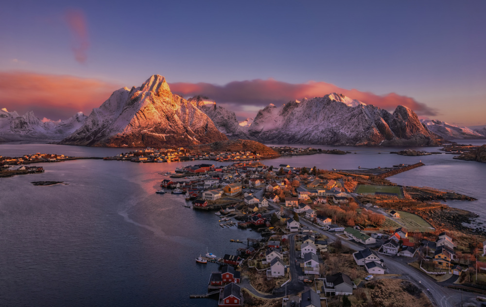 Sunrise at Lofoten von Jenny Qiu
