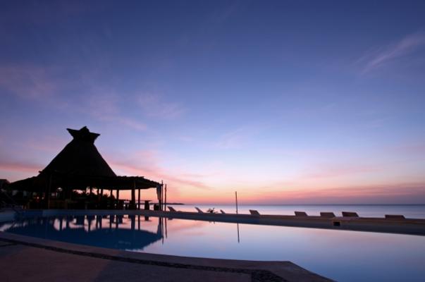Strandbar am Morgen von Jenny Sturm