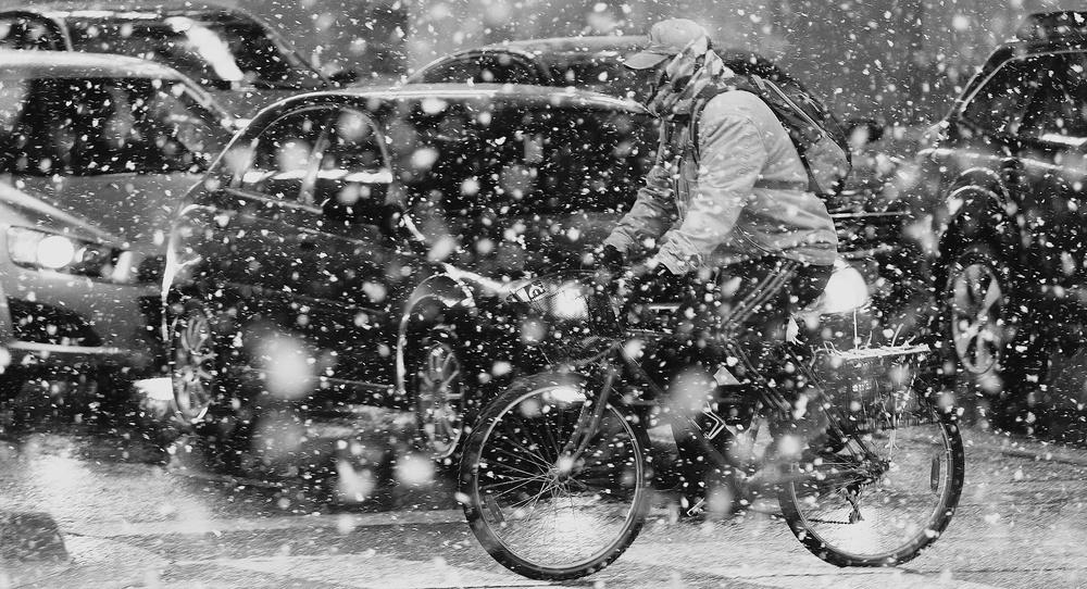 Snowing street von Jian Wang