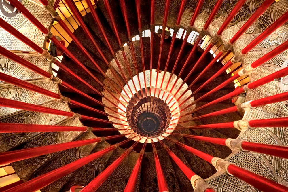 Straight through Spiral von Jie Jin