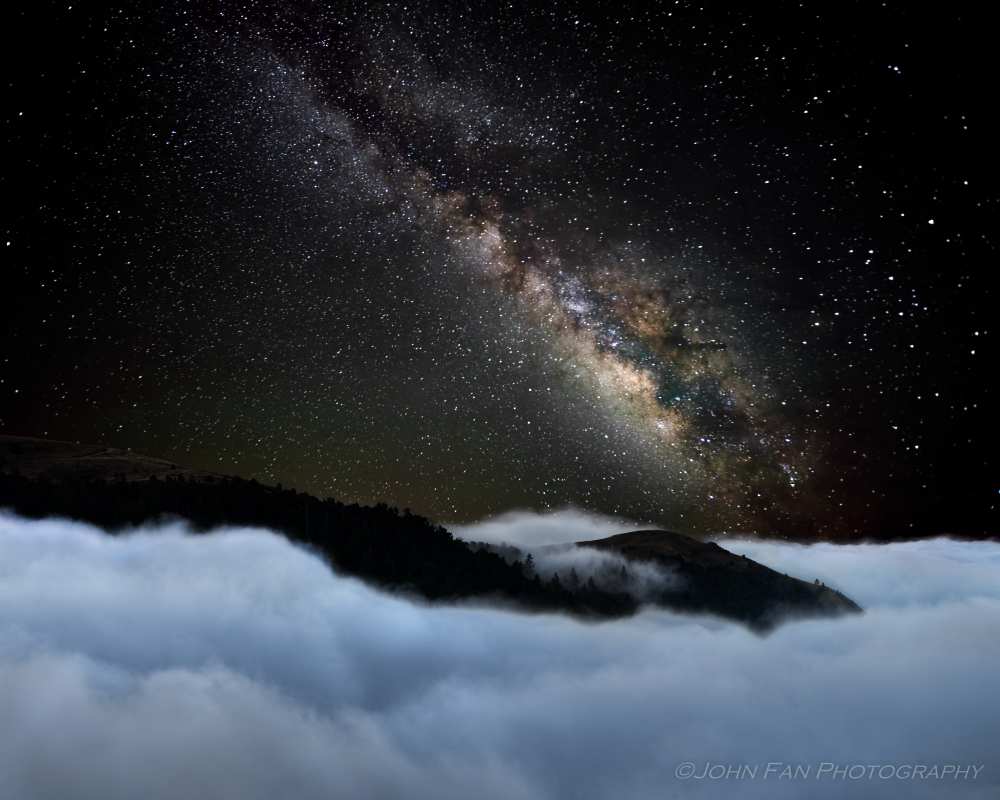 Rivers in the Sky von John Fan