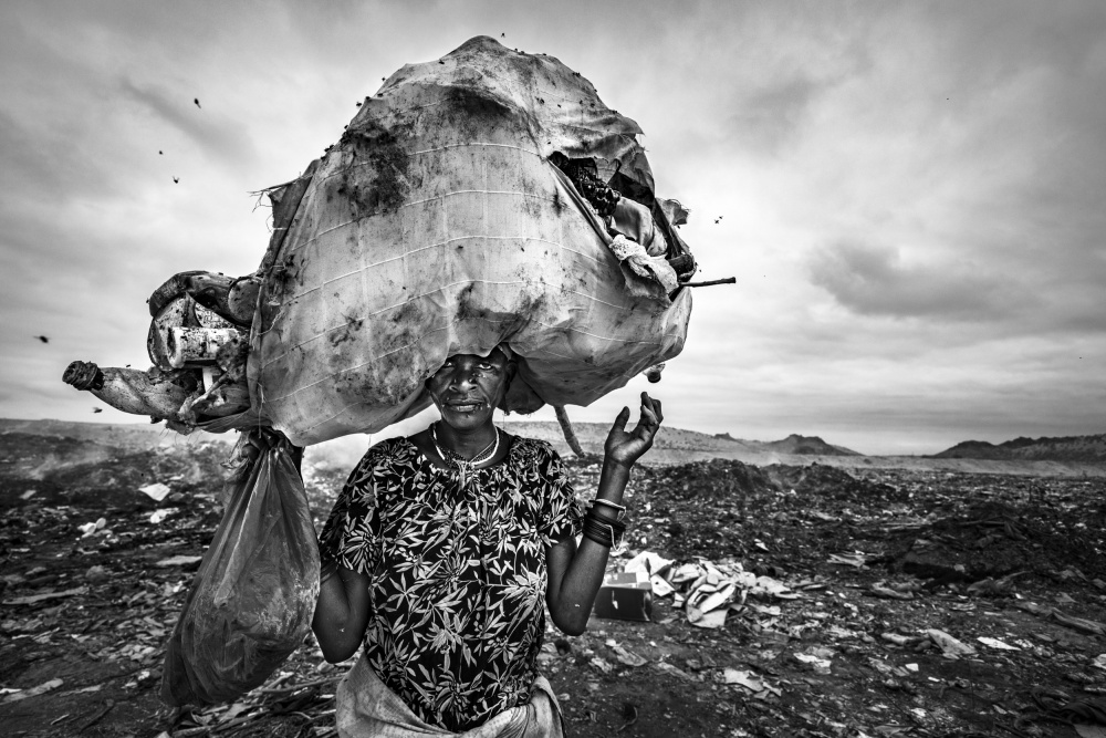 The weight of a life von João Coelho