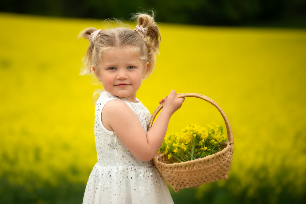 Flower girl von Joško Šimic