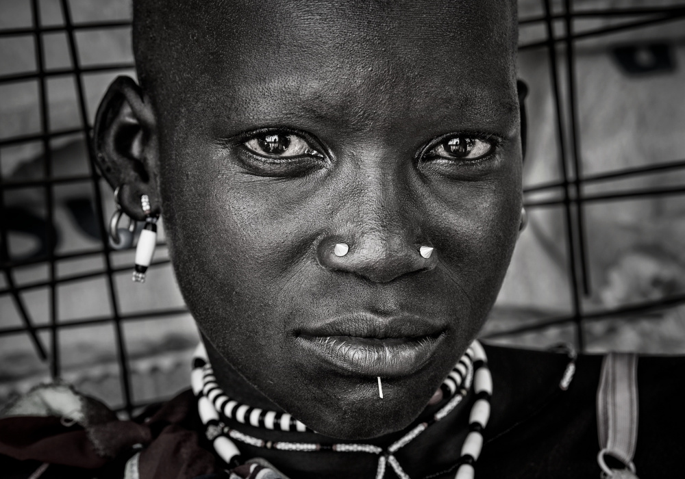 Larim tribe woman - South Sudan von Joxe Inazio Kuesta Garmendia