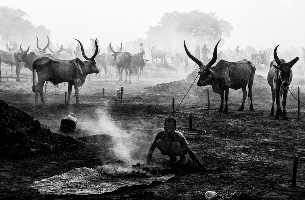 In a mundari cattle camp - South Sudan von Joxe Inazio Kuesta Garmendia