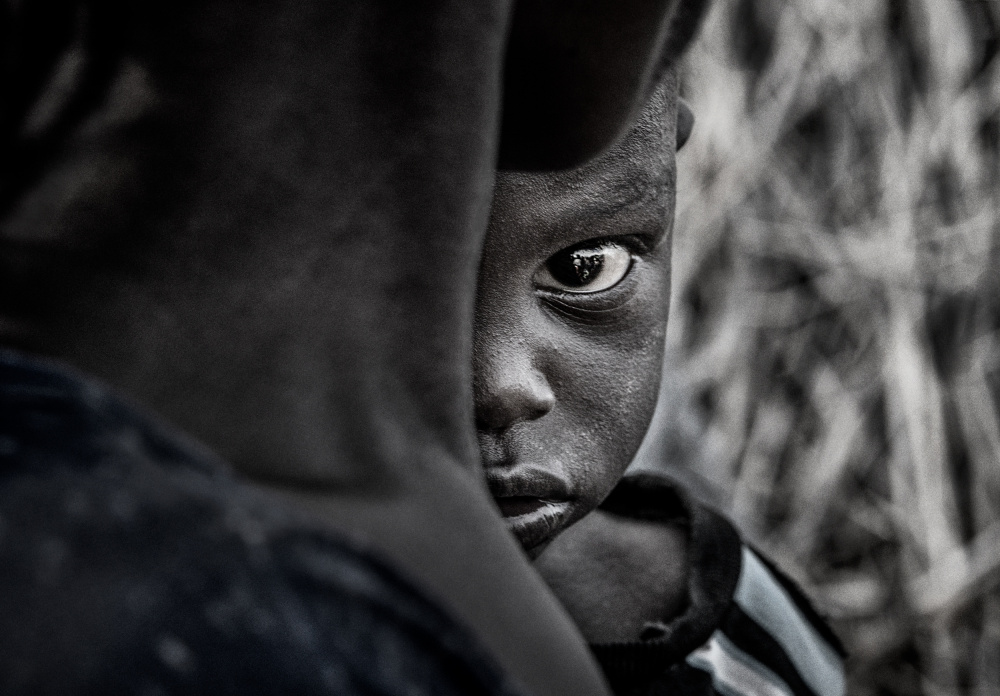 Ilchamus tribe child with his mother - Kenya von Joxe Inazio Kuesta Garmendia