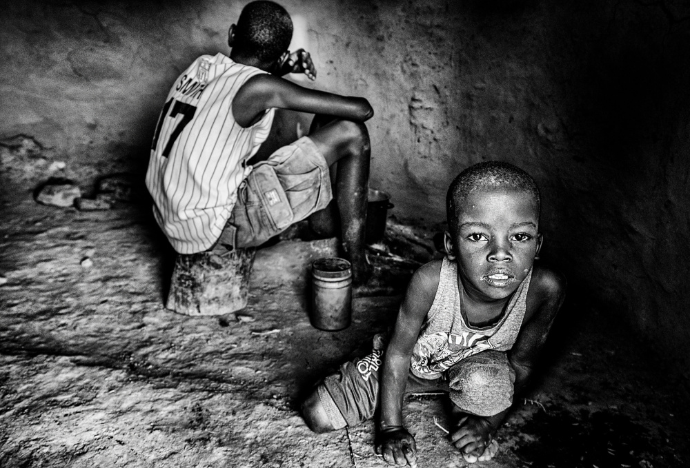 Ilchamus tribe children at home - Kenya von Joxe Inazio Kuesta Garmendia