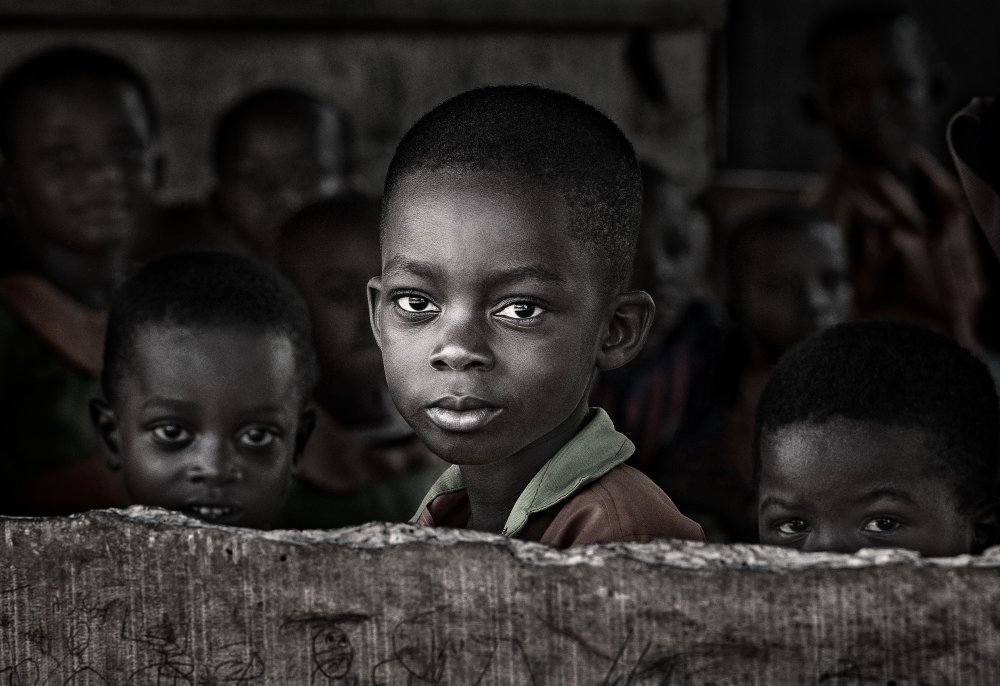 Children at school - Ghana von Joxe Inazio Kuesta Garmendia