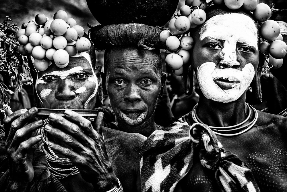 Surma tribe women-I-Ethiopia von Joxe Inazio Kuesta Garmendia