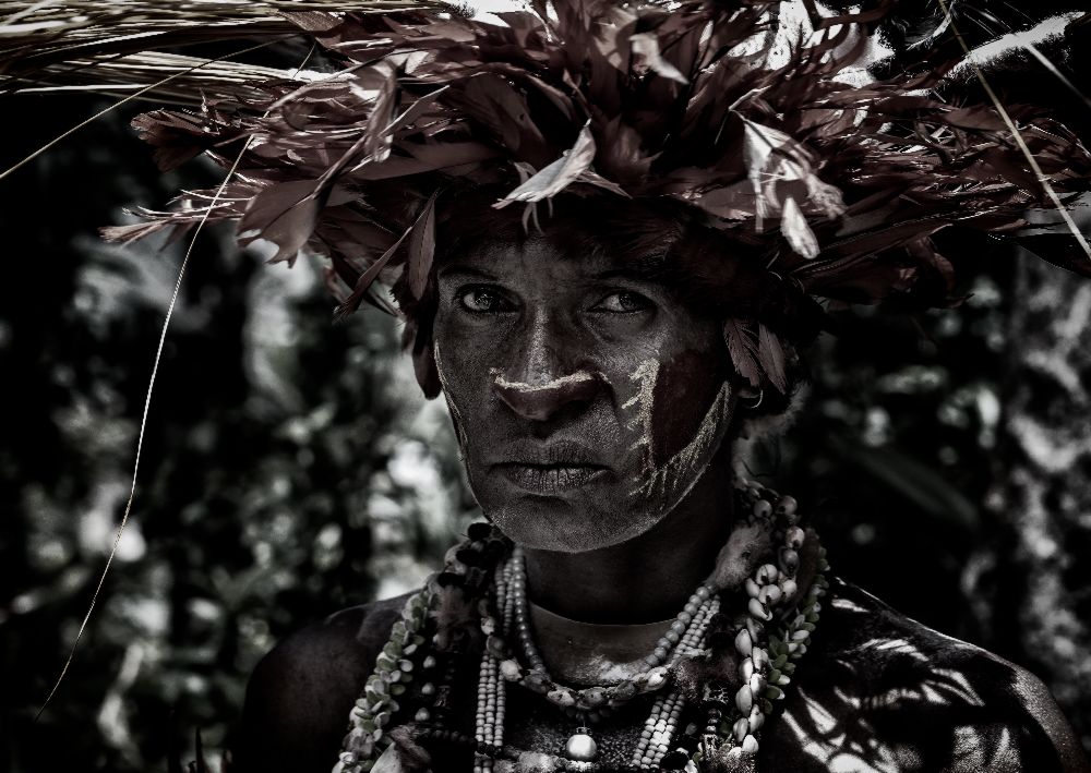 Frau beim Gesangsfest von Mt. Hagen - Papua-Neuguinea von Joxe Inazio Kuesta