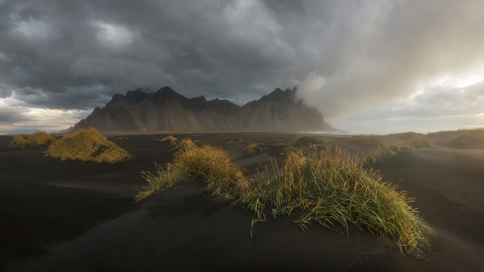 Sunrise in the beach von Juan Romero Salamanca