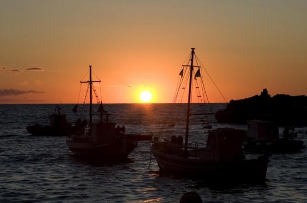 Sunset in Santorini von Julia Garbis-gietl