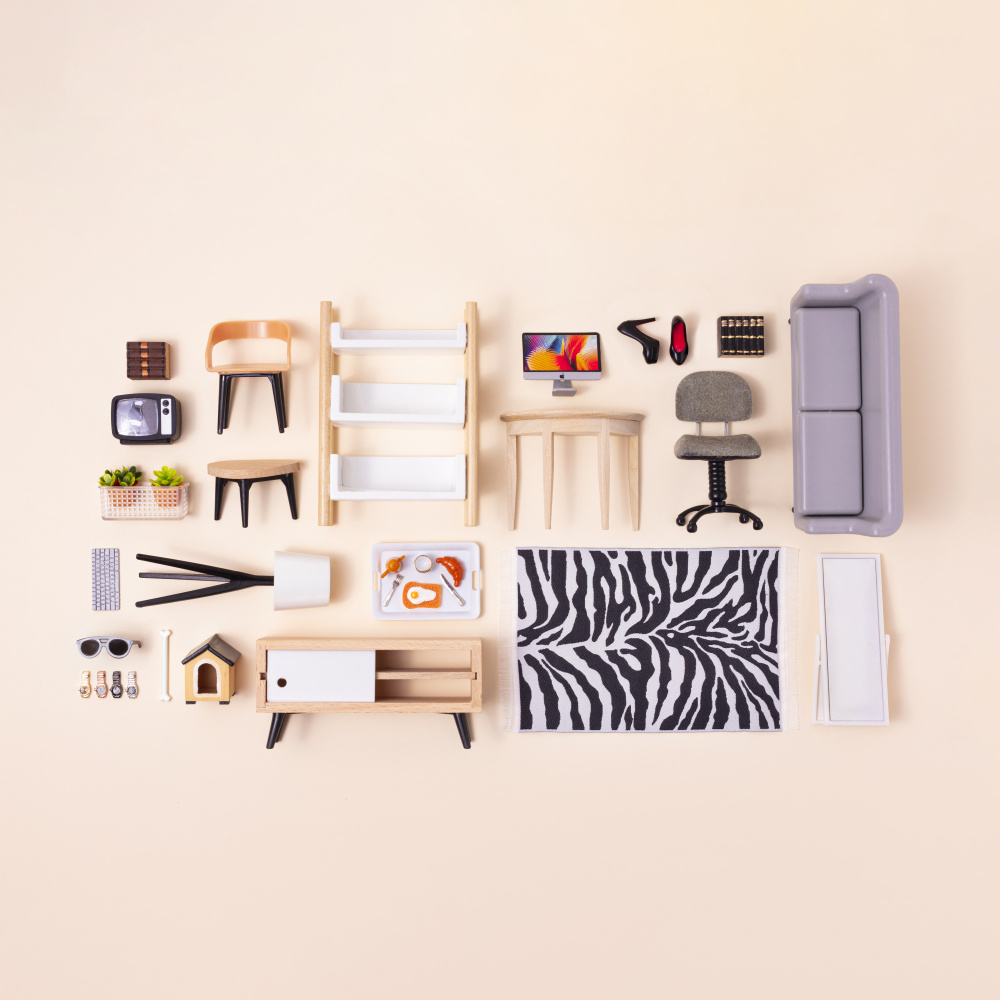 Dollhouse Ceo Q von Julia Ramiro