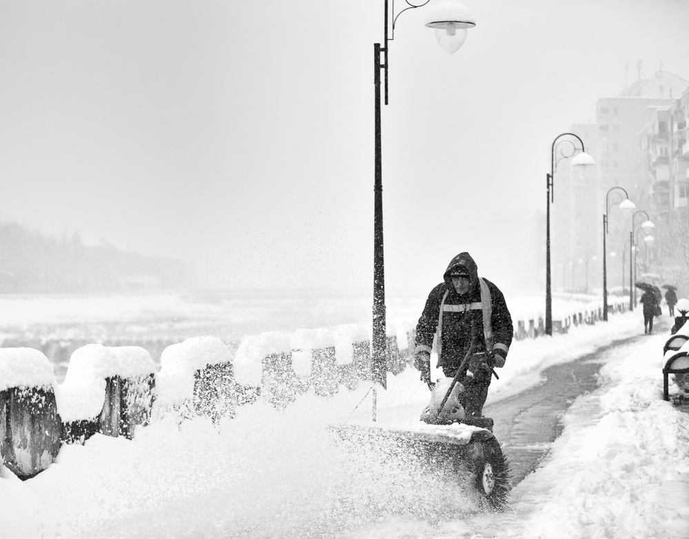 Public service III von Julien Oncete