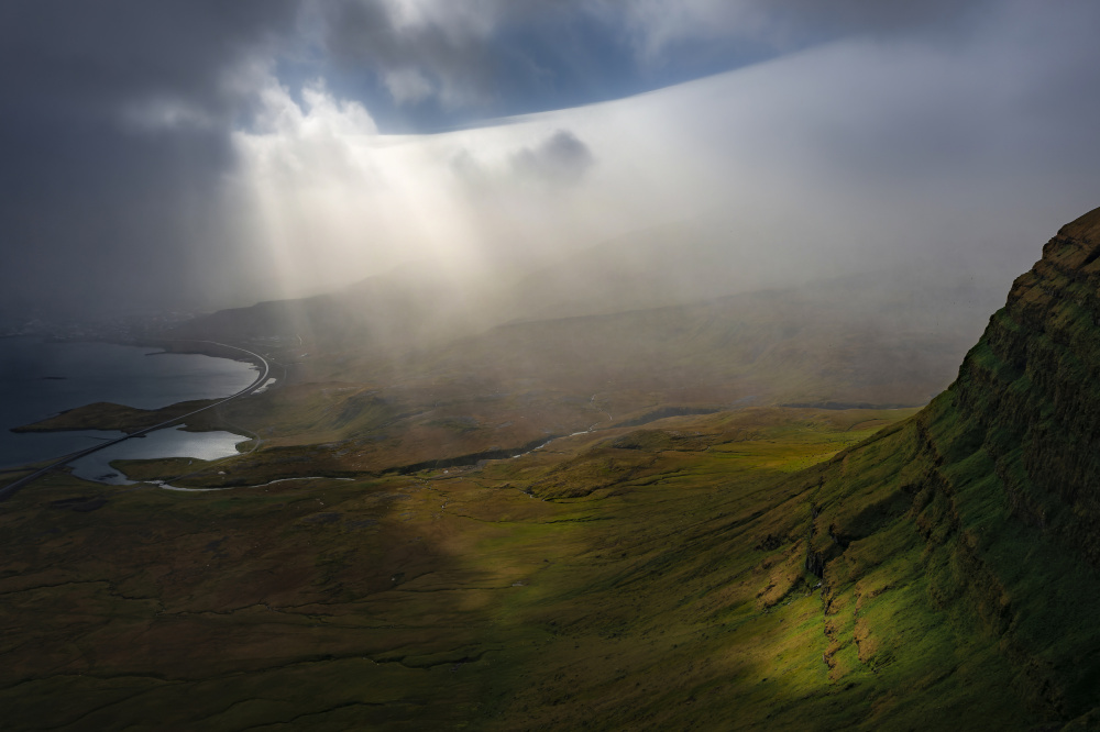 A storm von Jure Kravanja