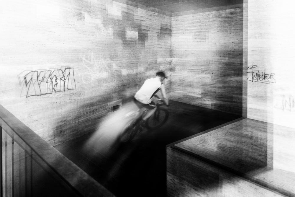 Like a comet von Jurij Bizjak