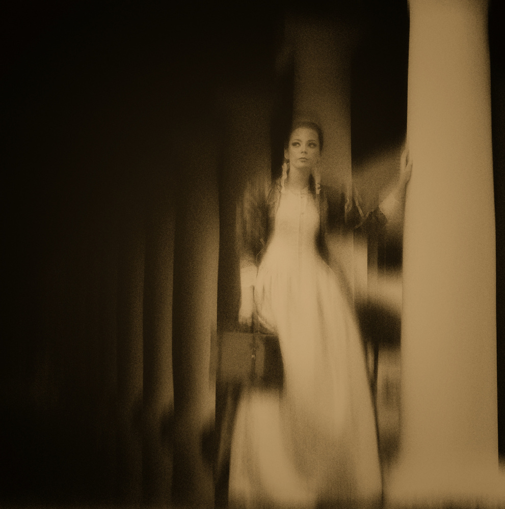 Holding on to memories von kahar lagaa