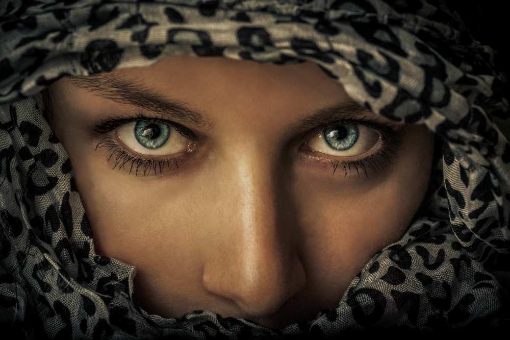 Woman with scarf von Karel Stepanek