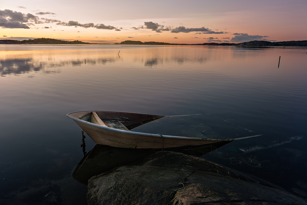 Deserted von Katarina Holmström