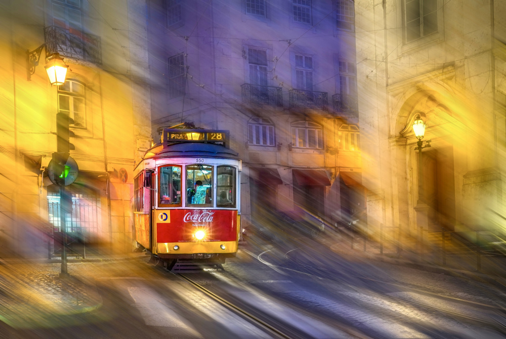 TRAM 28 von Kenneth Zeng